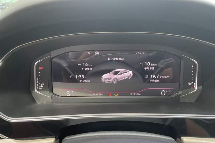 Used Volkswagen Passat 2019 330TSI Luxury Edition China VI Standard
