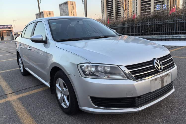 Used Volkswagen Lavida 2013 Revised Classic 1.6L Automatic Fashion Edition