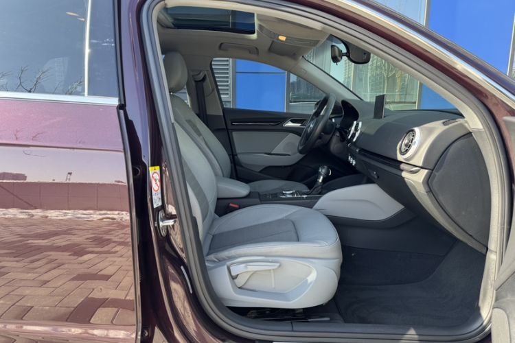 Used Audi A3 2018 30th Anniversary Edition Sportback 35 TFSI Fashion Model
