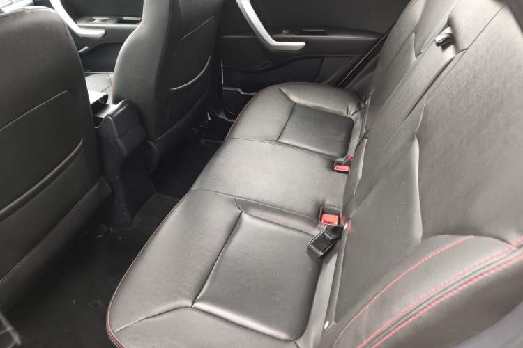 Used  Refine S3 2016 1.5L Manual Luxury Smart Version
