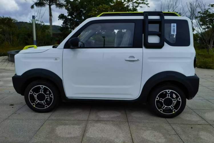 Used  Panda 2025 210km Panda Rider
