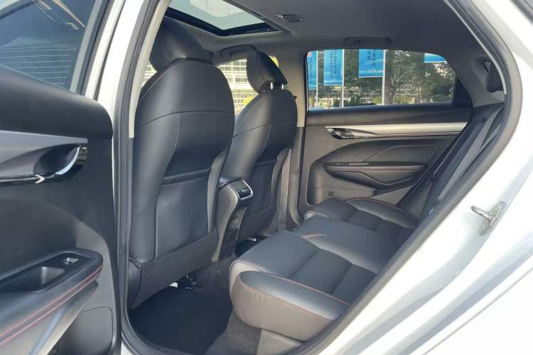 Used Geely Auto Binray 2020 200T DCT Luxury Version
