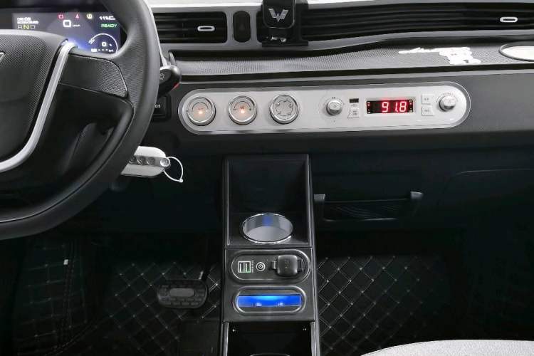 Used Wuling Hongguang MINIEV 2022 Macaron Fashion Edition Lithium-Nickel-Cobalt-Alpha-oxide
