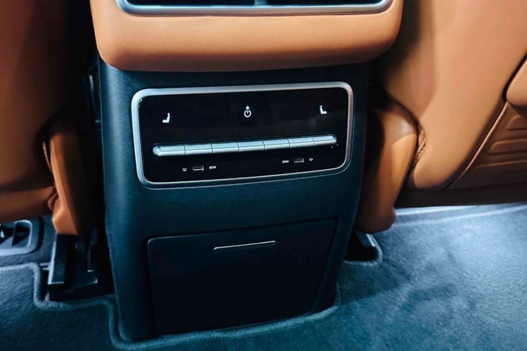 Used Li Auto L7 2023 Pro Model
