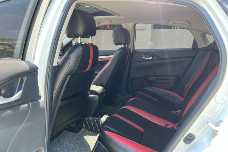 Used Honda Civic 2016 180TURBO CVT Comfort Version
