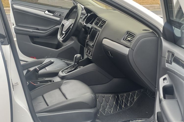 Used Volkswagen Sagitar 2018 1.6L Automatic Comfort Model
