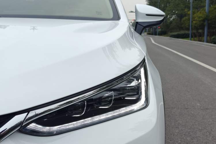 Used BYD Tang 2018 2.0T Automatic SmartConnect Prestige 7-Seater China V Standard
