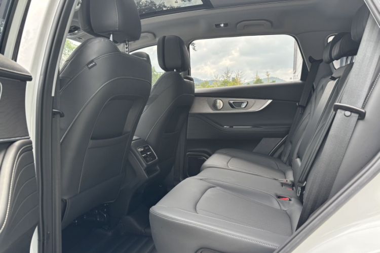 Used Chery Tiggo 8 PLUS 2024 Champion Edition 290TGDI DCT Hao Yue Version 5 Seats