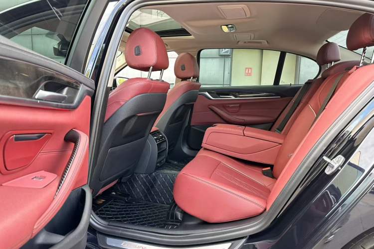 Used BMW 5 Series 2021 525Li Luxury Package