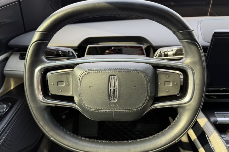 Used Lincoln Nautilus 2023 2.0T All-Wheel-Drive Luxury Edition