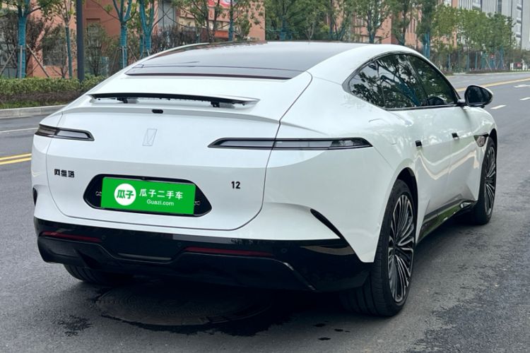 Used  12 2025 Ultra Extended-Range Edition
