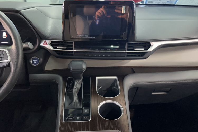 Used Toyota Sienna 2023 2.5L Hybrid Comfort Edition