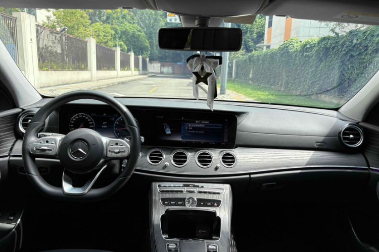 Used Mercedes-Benz E-Class 2019 Restyled E 300 L Sporty and Stylish Edition