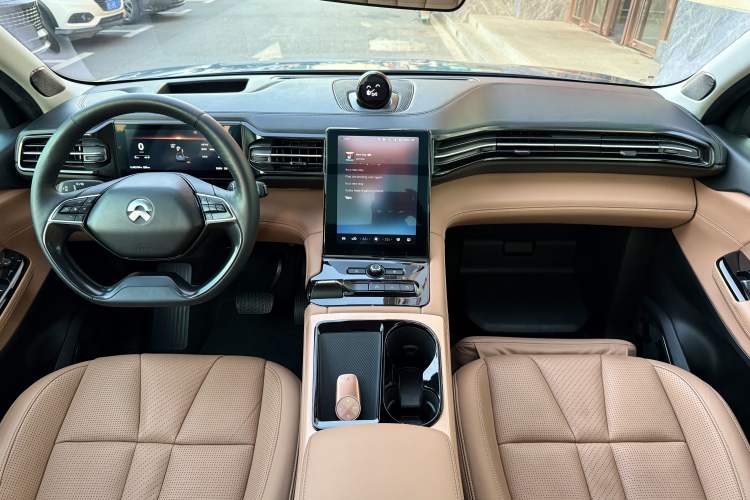 Used Nio ES8 2018 355 km Base Version 7-Seater Edition
