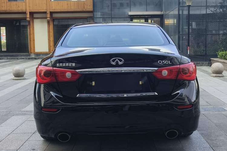 Used Infiniti Q50L 2015 2.0T Comfort Edition
