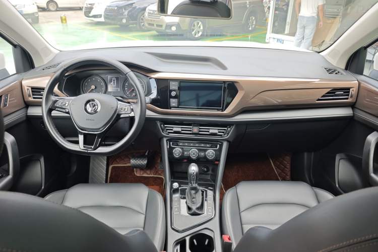 Used Volkswagen Tharu 2019 280TSI Two-Wheel Drive Luxury Edition China V Standard
