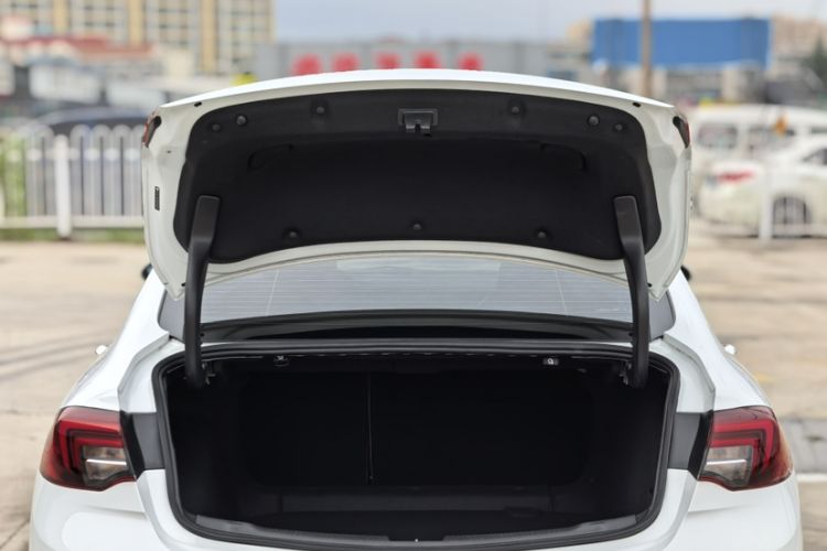 Used Buick Regal 2019 20T Elite Version China VI Standard
