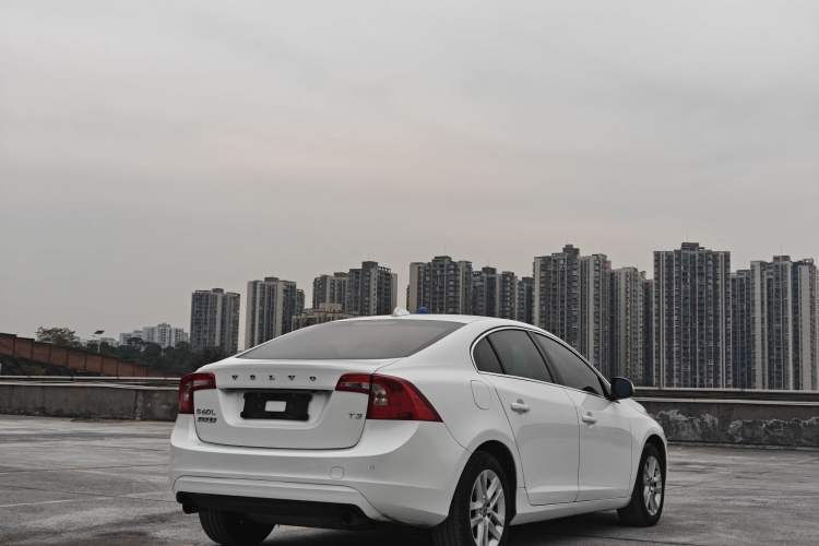 Used Volvo S60 2017 S60L T3 Smart Upgrade Edition
