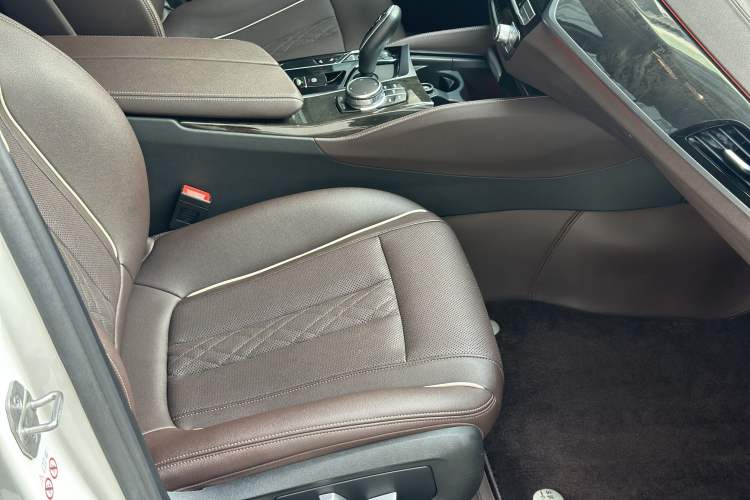 Used BMW 5 Series 2021 Updated Version 525Li Luxury Package
