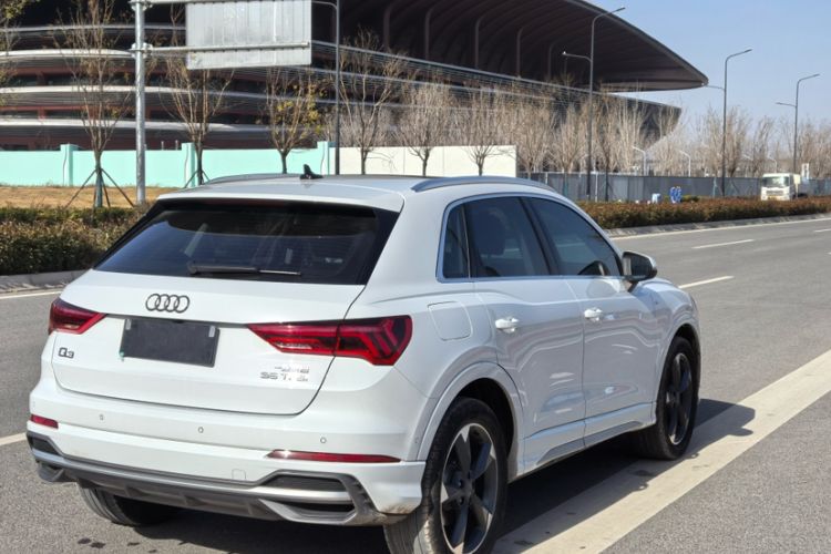 Used Audi Q3 2021 35 TFSI Fashion Dynamic Model
