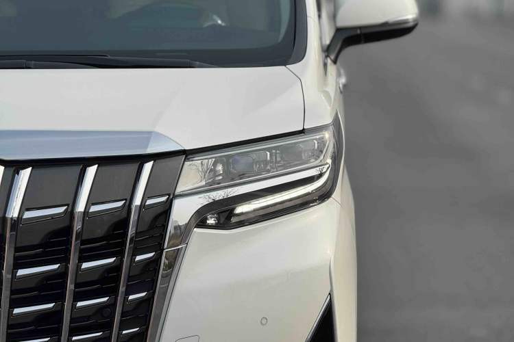 Used Toyota Alphard 2021 Dual-Engine 2.5L Prestige Edition
