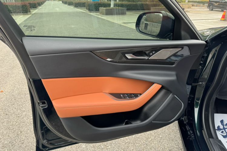 Used Jaguar XEL 2024 2.0T 250 PS R-DYNAMIC S Ebony Black Sport Edition
