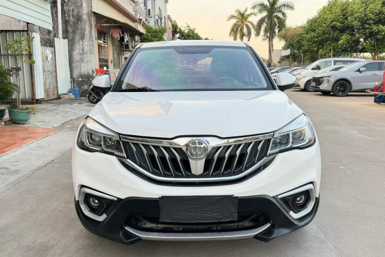 Used Brilliance V3 2017 1.5L Automatic Elite Model
