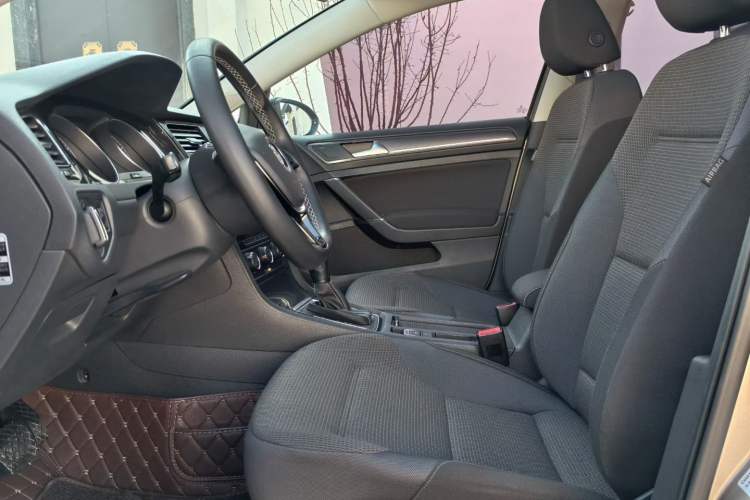 Used Volkswagen Golf 2017 230TSI Automatic Comfort Edition – Celebrating Milestone of One Million Units