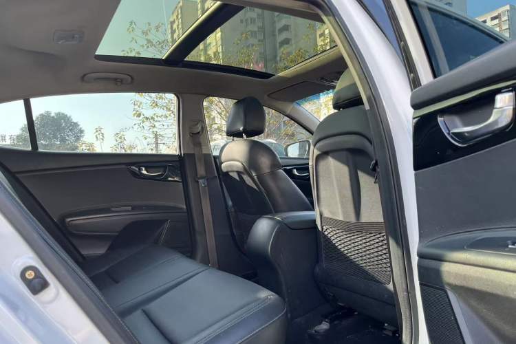 Used Kia K4 2014 1.8L Automatic GLS