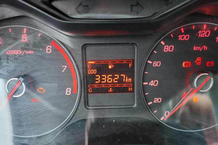 Used Baojun 310 2016 1.2L manual Comfort trim level
