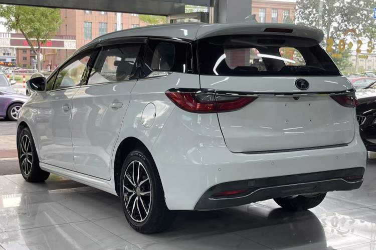 Used BYD Song MAX 2017 1.5T Automatic Smart Connect Prestige 7-Seater
