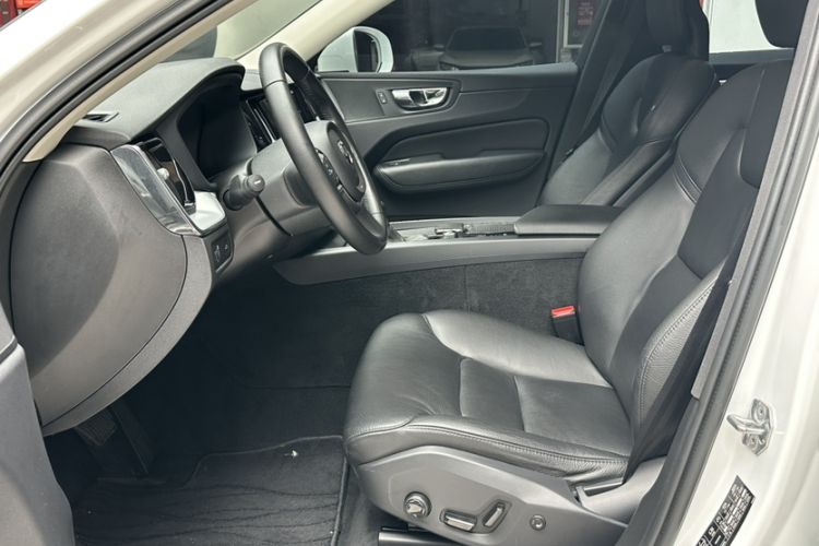 Used Volvo XC60 2018 T5 4x4 Zhiyi Edition