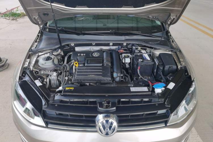 Used Volkswagen Golf 2017 230TSI Automatic Comfort Edition – Celebrating Milestone of One Million Units
