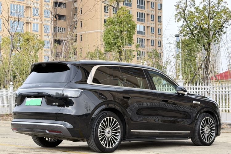 Used Hima AITO M8 2025 Extended-Range Ultra Version 53.4 kWh 6-Seater Edition
