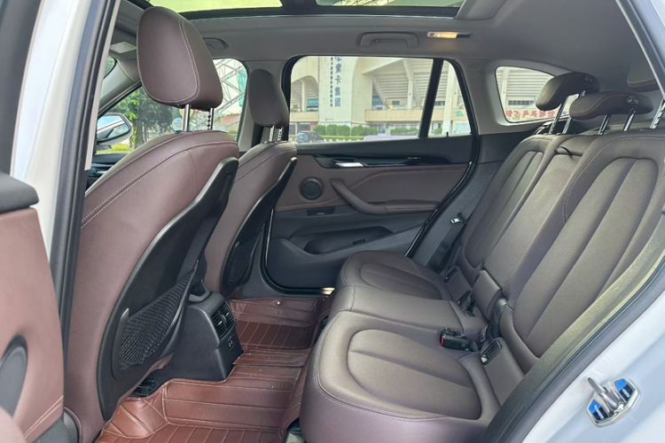 Used BMW X1 2020 sDrive25Li Leading Model
