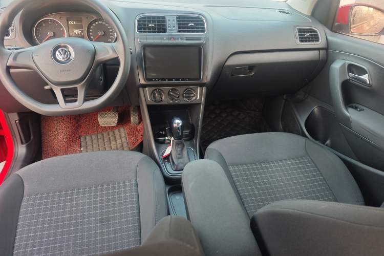 Used Volkswagen Polo 2014 1.4L Automatic Comfort Edition
