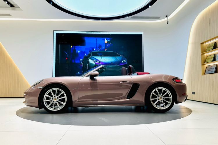 Used Porsche 718 2022 Boxster 2.0T
