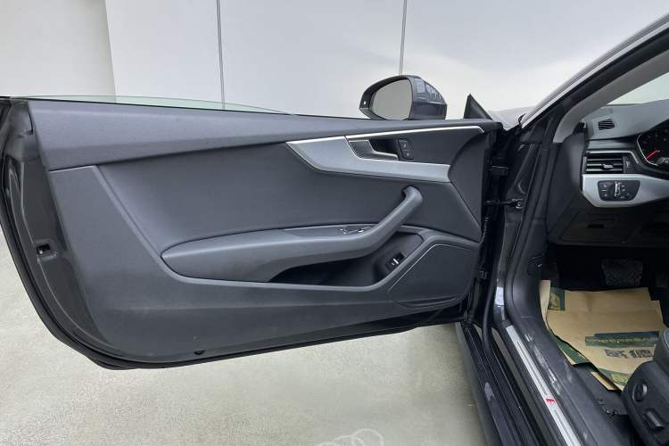 Used Audi A5 2020 Coupe 40 TFSI Fashion Edition China VI Emission Standard