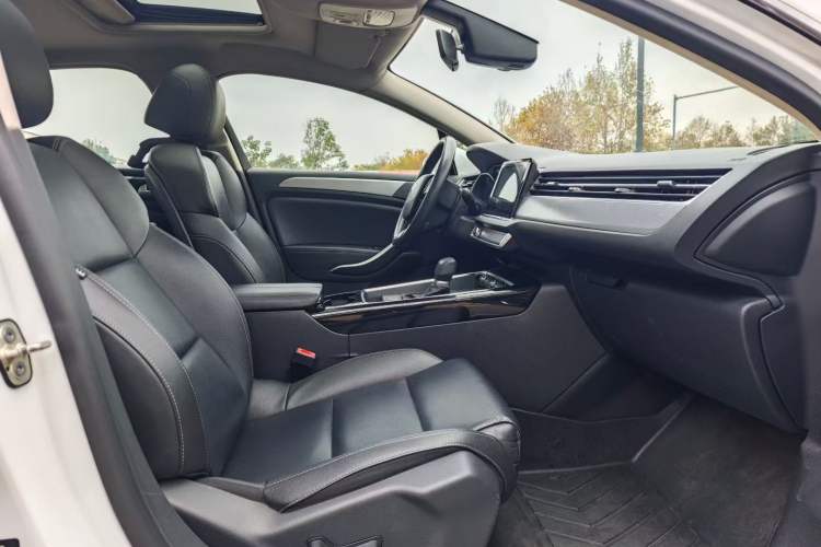 Used Citroen C5 2017 350THP Automatic Luxury Model
