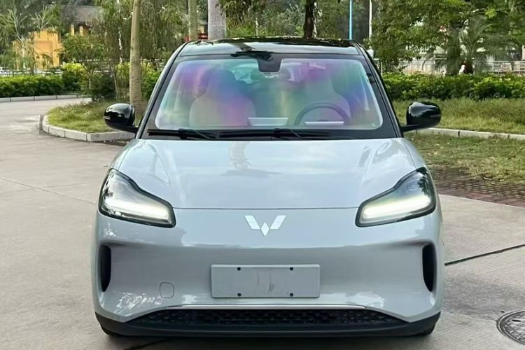 Used Wuling Bingo PLUS 2024 330 km Range Five-Seater Version
