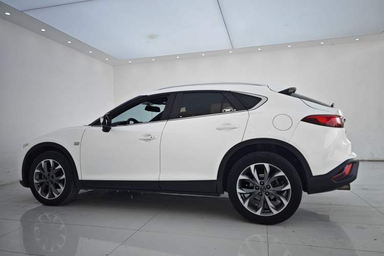 Used Mazda CX-4 2016 2.5L Automatic 4x4 Sky Blue Passion Edition
