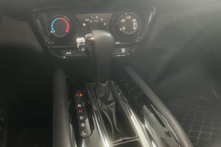 Used Honda Vezel 2020 1.5L CVT Elite Edition
