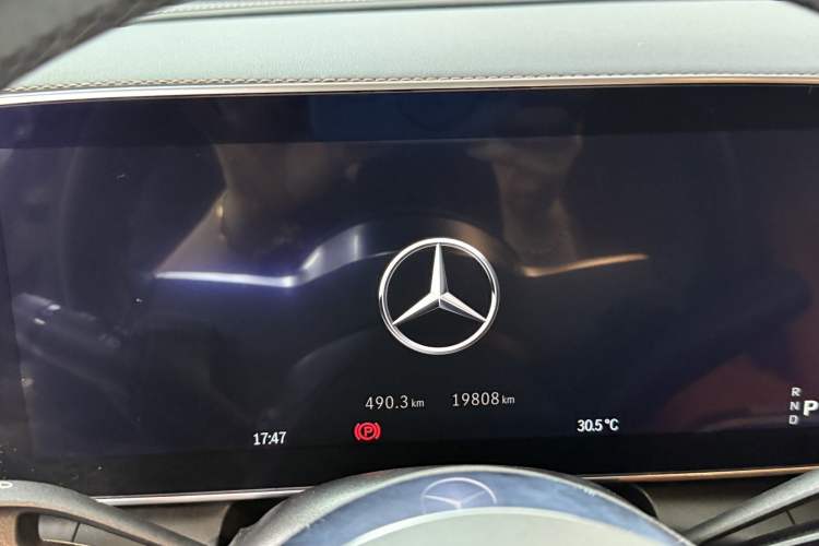 Used Mercedes-Benz GLC 2023 Facelift GLC 260 L 4MATIC Dynamic Version 5 Seats