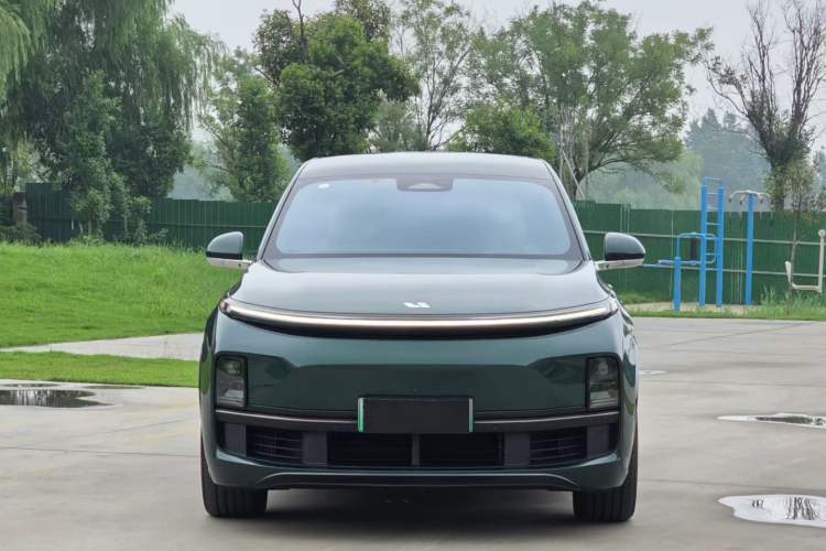 Used Li Auto L8 2023 Pro Model
