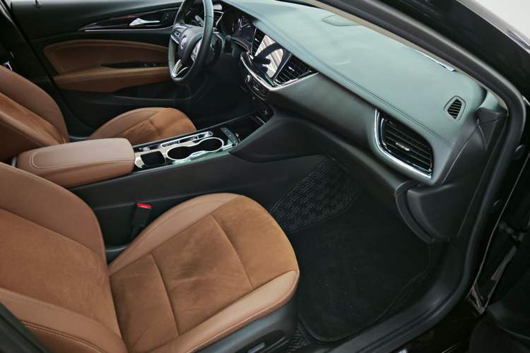 Used Buick Regal 2020 552T Luxury Version
