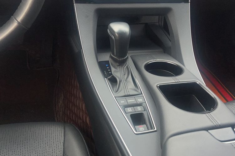 Used Toyota Avalon 2021 2.5L Luxury Edition
