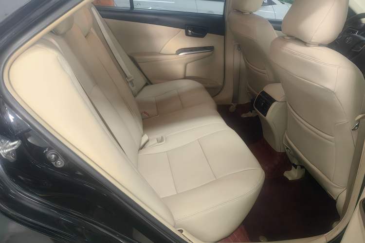 Used Toyota Camry 2015 2.0E Elite Edition
