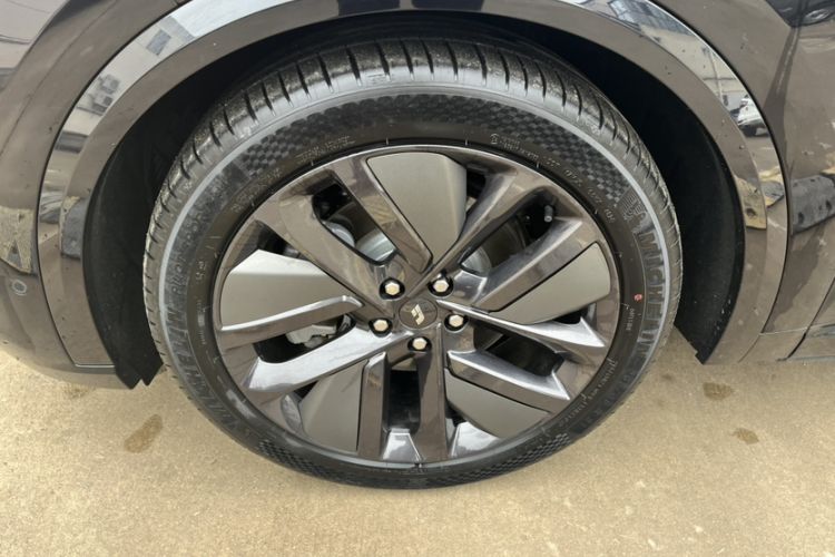 Used Li Auto L8 2024 Max
