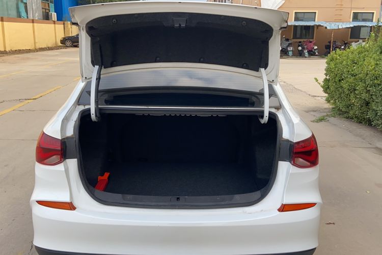 Used Chevrolet Monza 2020 320 Automatic Enjoyment Edition