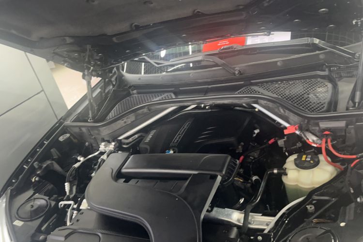 Used BMW X5 2017 xDrive28i
